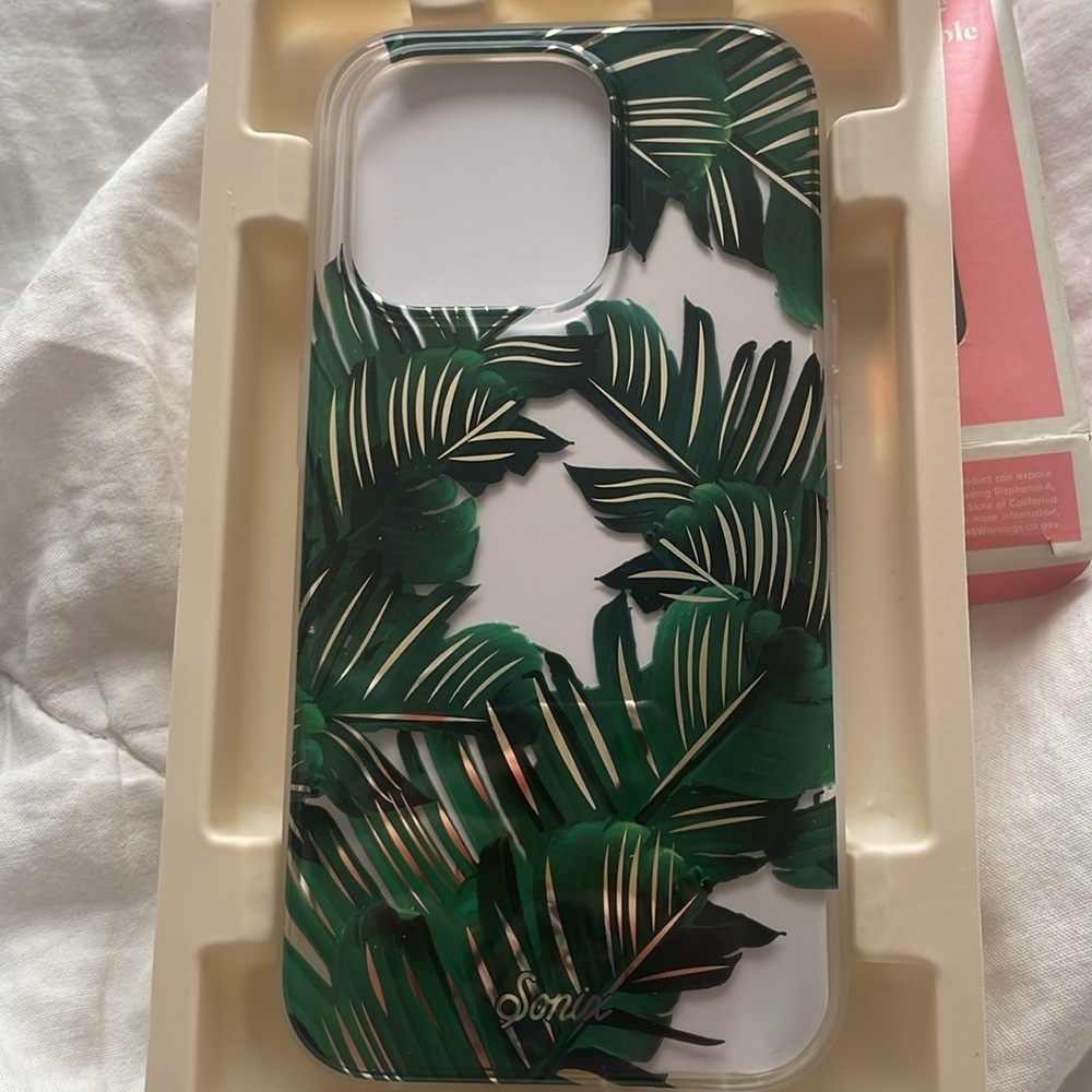 Sonix Green Leaf iPhone‎ 15 Pro Case